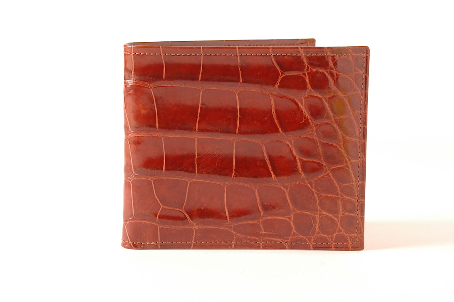 What are the Best Exotic Leathers for Men’s Wallets?