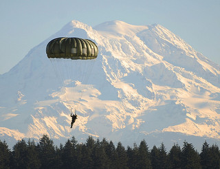 datacenter_outsource_parachute