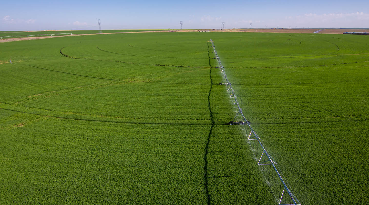 center pivot precision irrigation