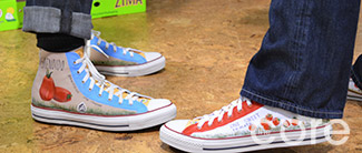 Custom-Converse-in-Sunset-Booth_SM Custom Converse in the Sunset Booth