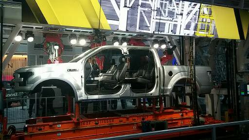 Ford autoshow robots manufacturing