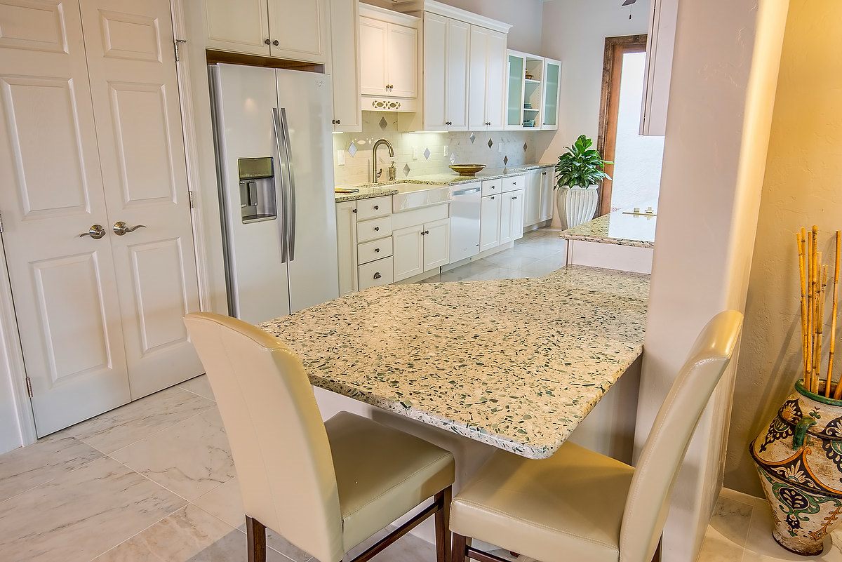 03TusconVH_Kitchen.0006