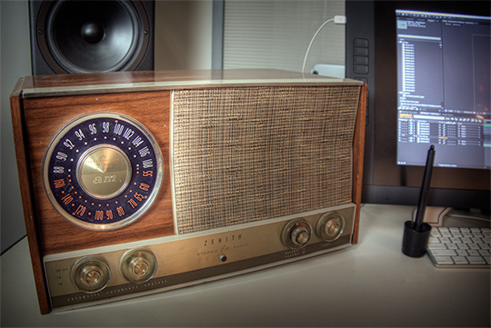 grandmas-zenith-tube-radio