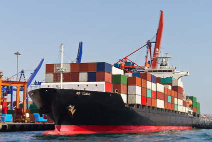 cargo_ship_with_ships