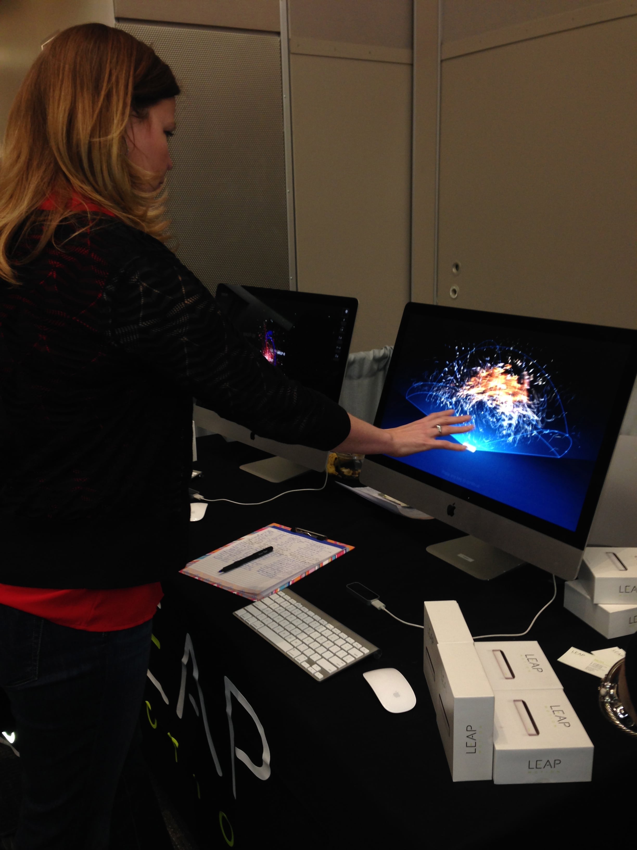 angela-using-leap-motion