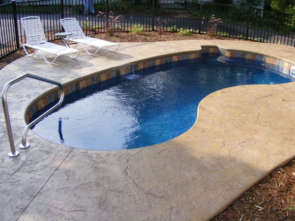 What is the Best Small Pool for a Small Yard?