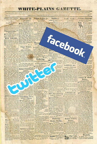 twitter and facebook status best practices