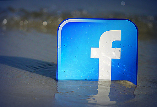 facebook-logo-in-sand