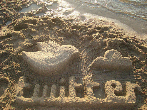 twitter-sand-art