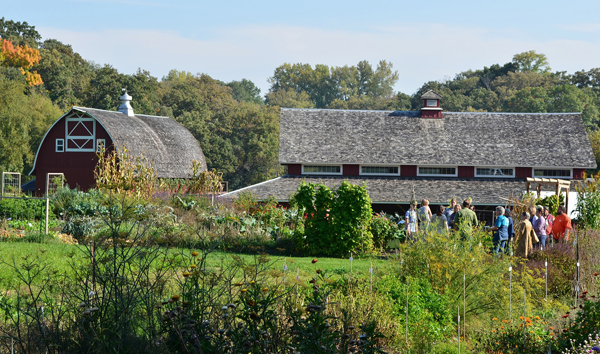 SSE-Gardens-and-Barn