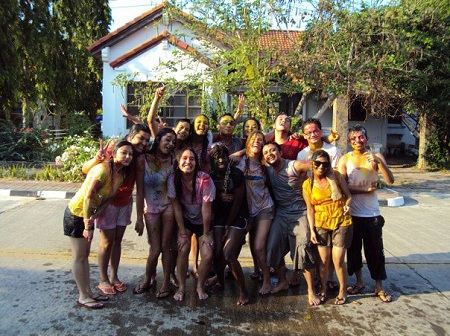 11 Basic Tips for Staying Safe While Teaching English Abroad