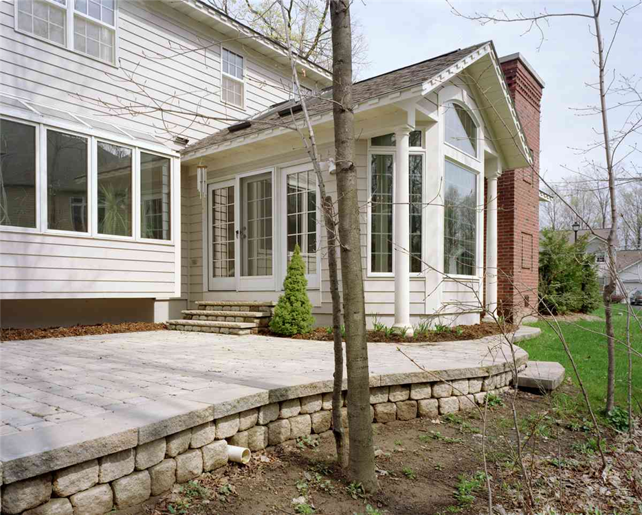the exterior of this living room addition incorporates all of the existing exterior details making - Home Addition Designer the exterior of this living room addition incorporates all of the existing exterior details making - Home Addition Designer