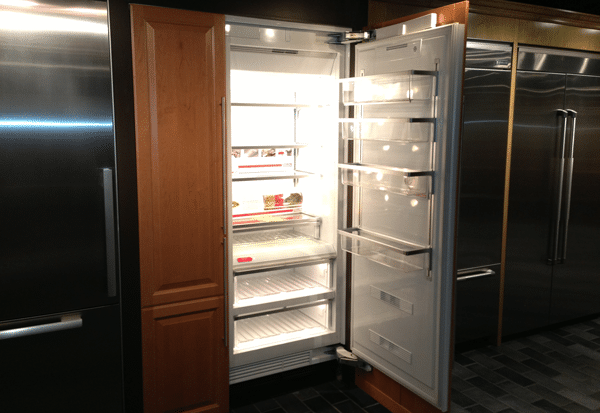 Sub zero fridge vs miele Industrial refrigeration equipment