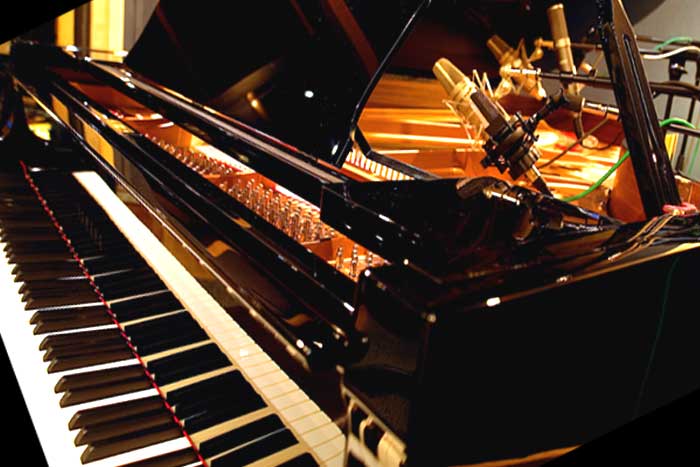 yamaha grand piano