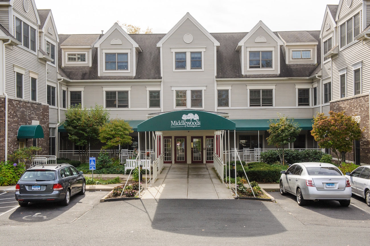 7 Reasons Middlewoods of Farmington is the Right Senior Living Community for You!