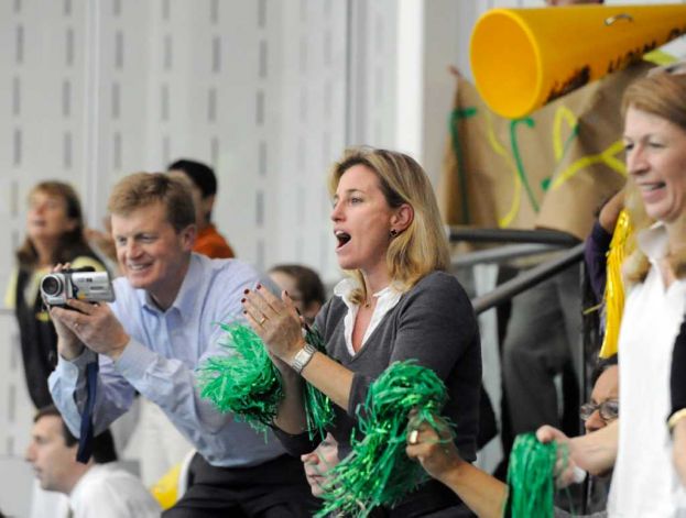 parents_cheering.jpg