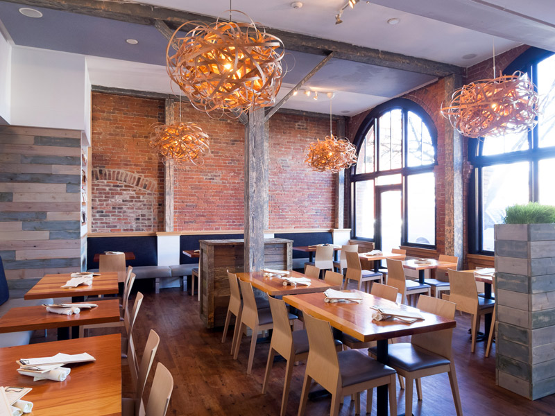 Olo Restaurant has an excellent farm-to-table menu, featuring inventive regional dishes such as alder smoked salmon served with buckwheat crepes and sorrel yogurt. Olo Restaurant has an excellent farm-to-table menu, featuring inventive regional dishes such as alder smoked salmon served with buckwheat crepes and sorrel yogurt.