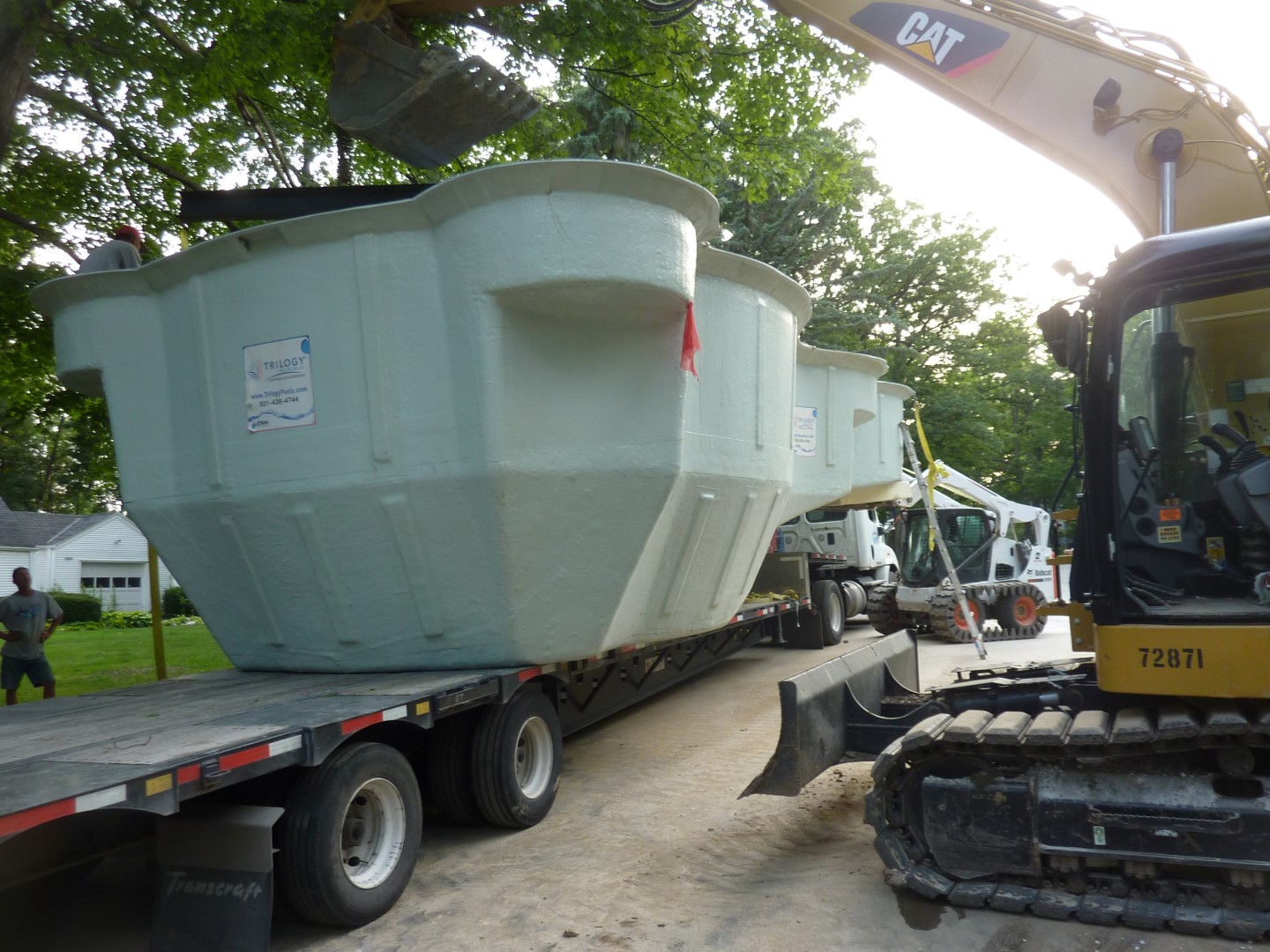 How Much does it Cost to Ship a Fiberglass Pool Waukesha