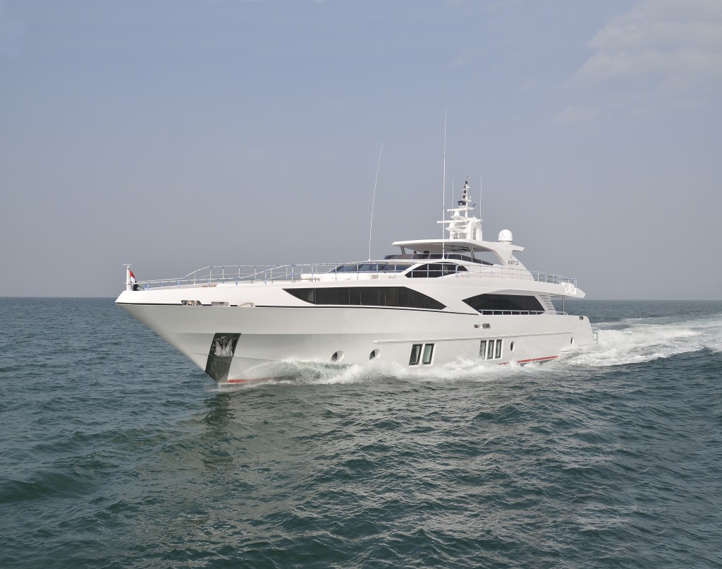 Majesty 122 