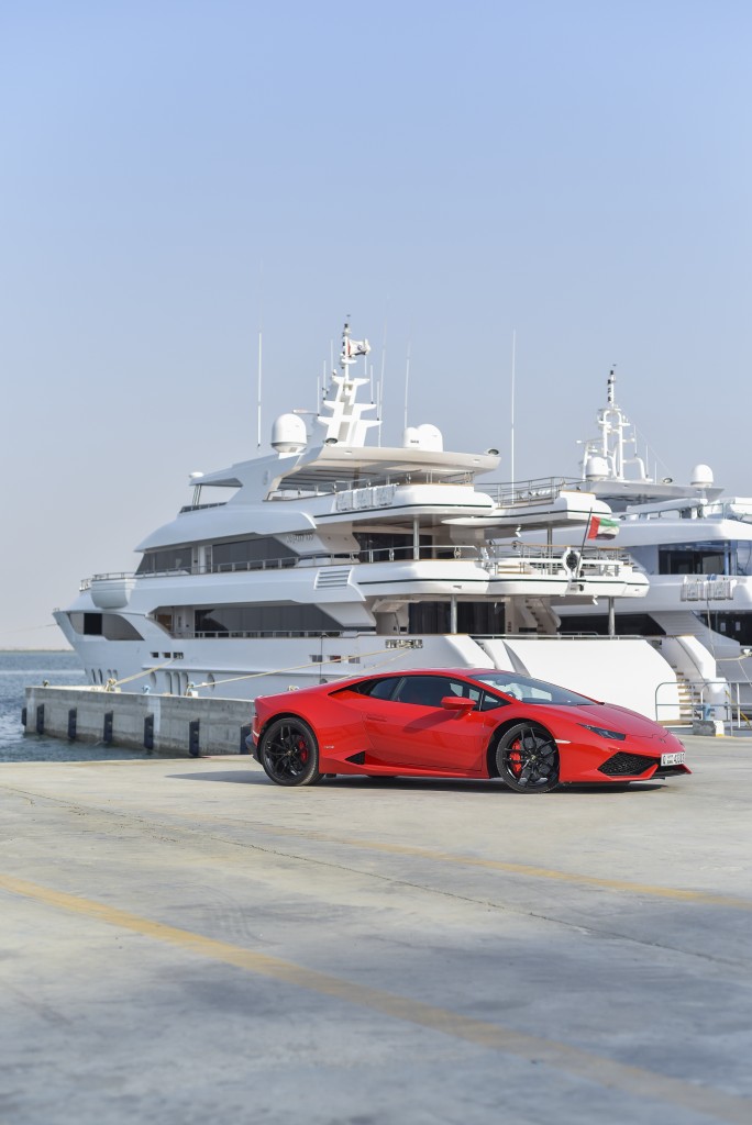 Majesty 155 and Lamborghini Huracan (1)
