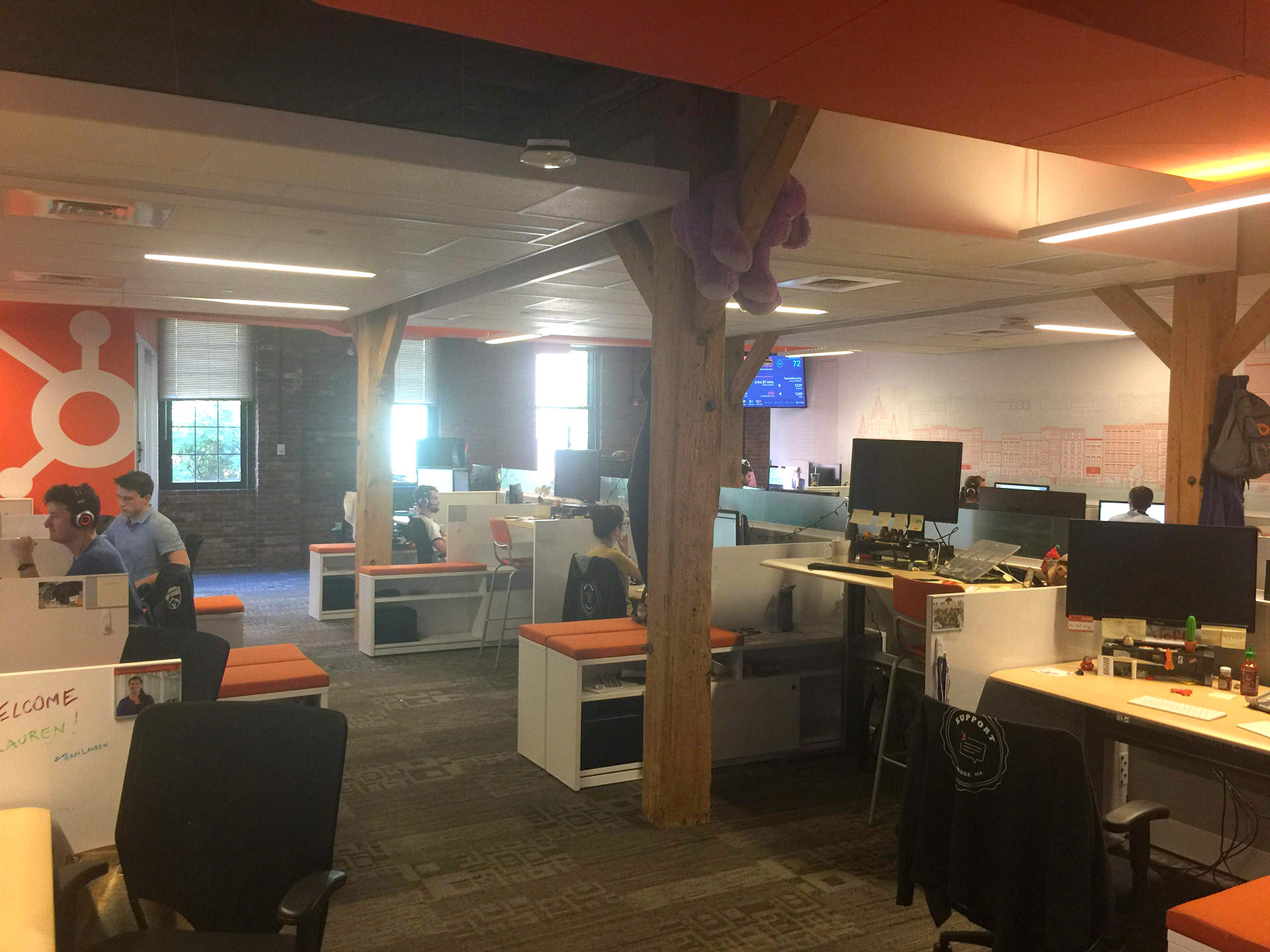 カスタマーサポートチーム