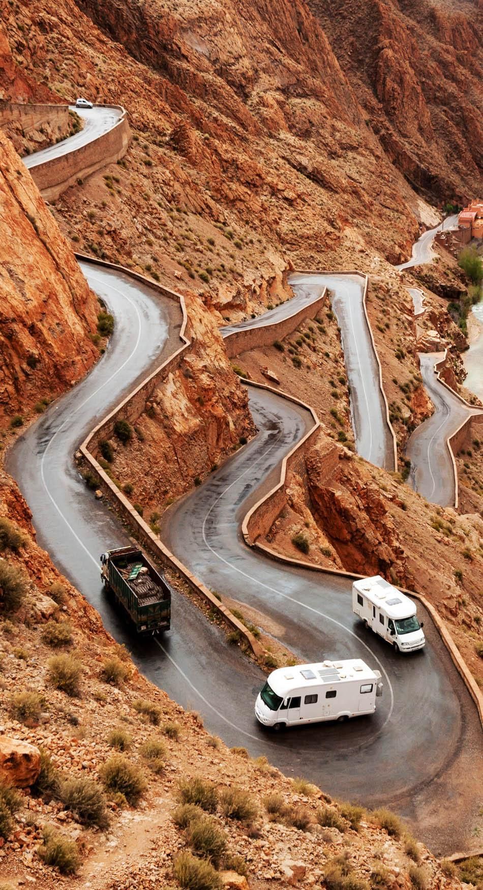 23-Roads-you-Have-to-Drive-in-Your-Lifetime-13.jpg