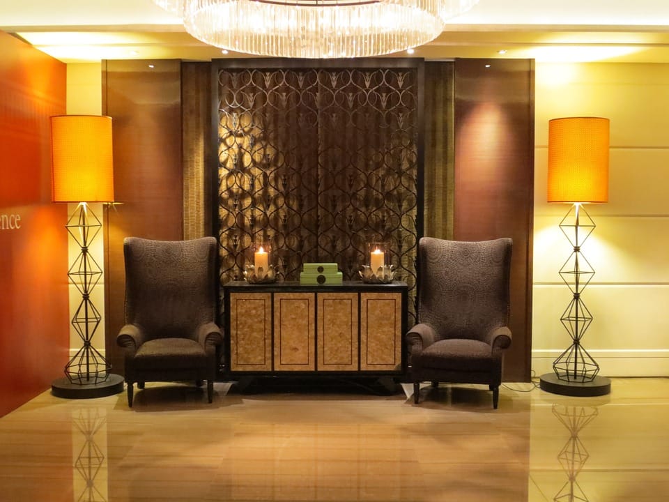 blog-brand-experience-lobby-cozy.jpg