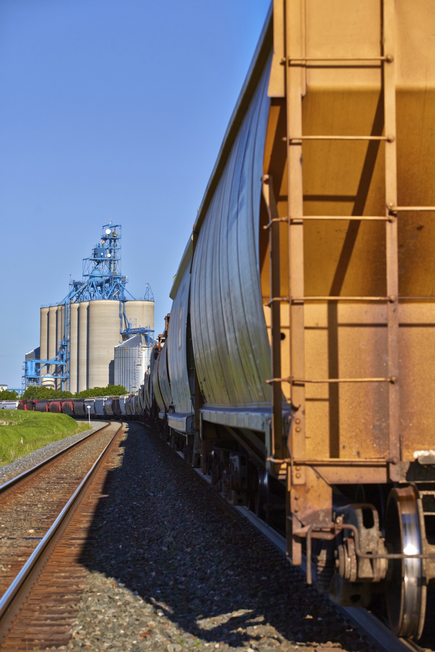 Learn how rail car spotting and orientation affect rail safety.