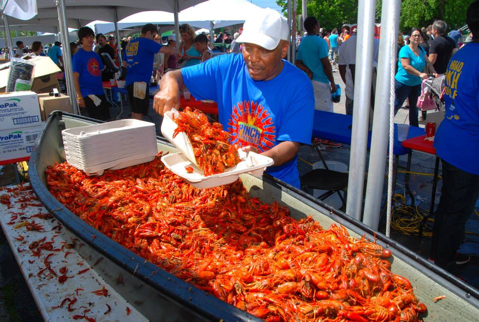 Pinch_A_Palooza_2016_Deanies_Seafood_Restaurant_New_Orleans_festival_Louisiana_crawfish.jpg