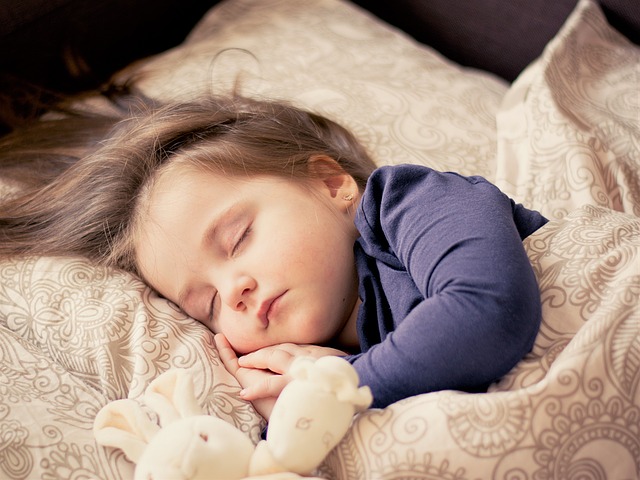 june10-tips-for-helping-your-toddler-sleep-early.jpg