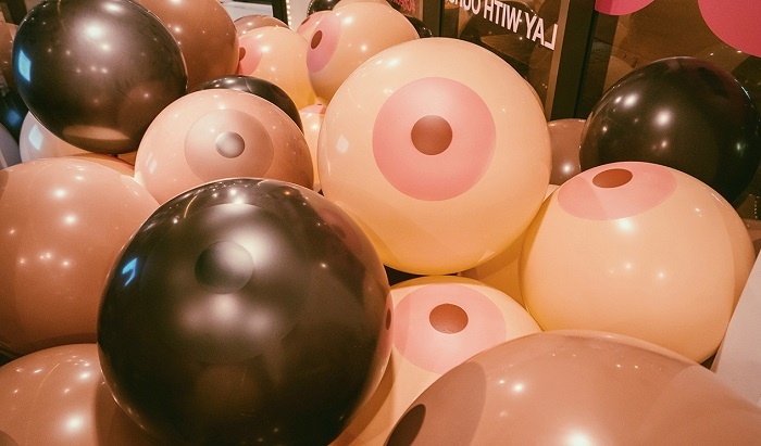 Giant breast balloons make statement about nursing in public