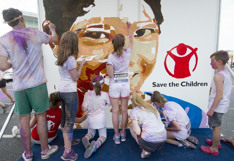 save_the_children_the_color_run_experiential_marketing_art_installation_2