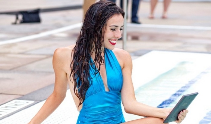 Brand_experience_experiential_marketing_kobo_s_pool_party_1