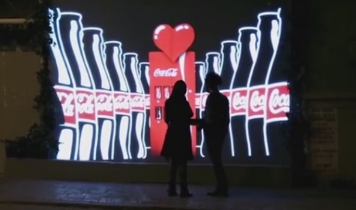 valentines_day_coca_cola_brand_experience_experiential_marketing_1
