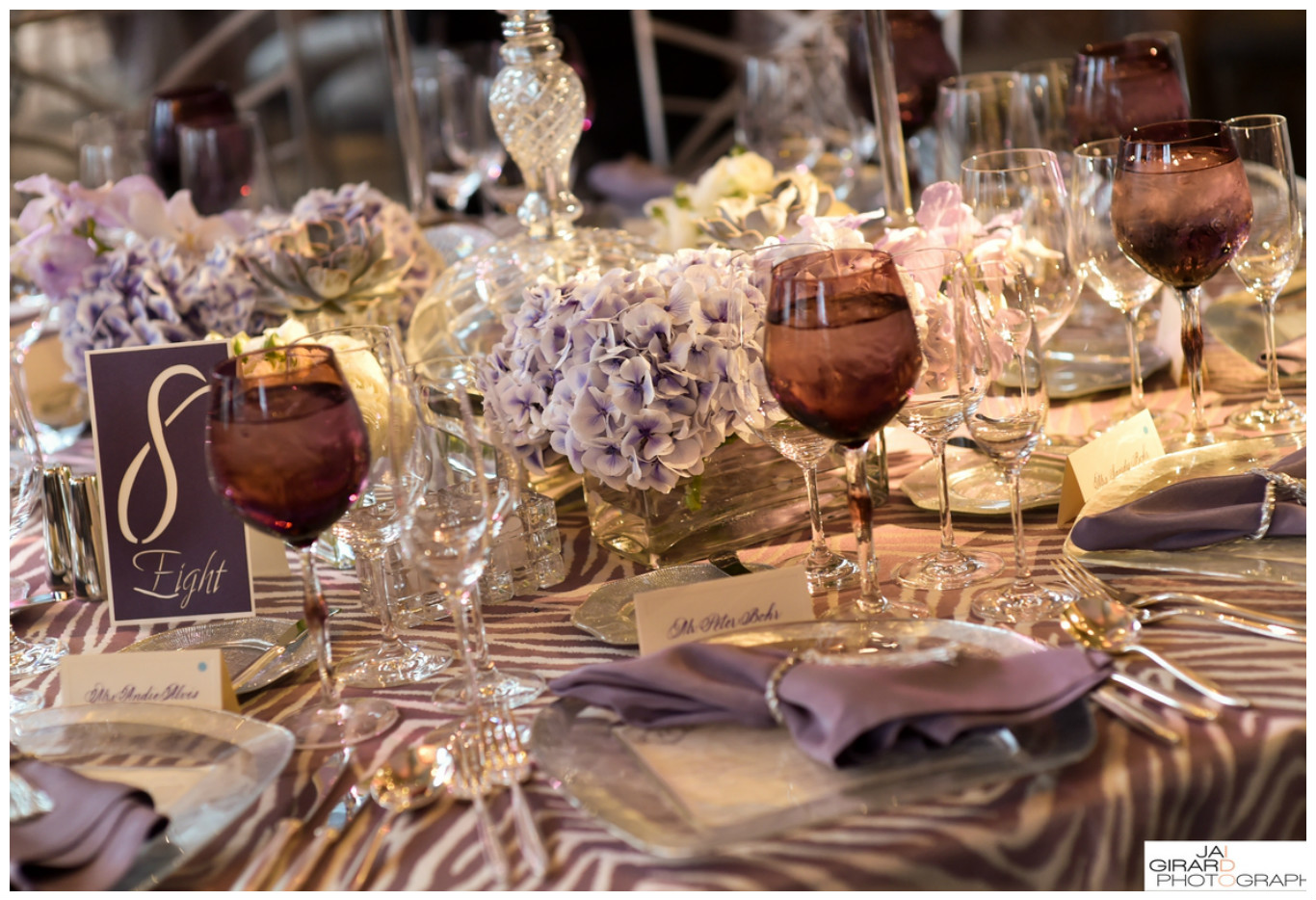 Smoky Purple Wine Glasses and Napkins Event Decor | BBJ Linen