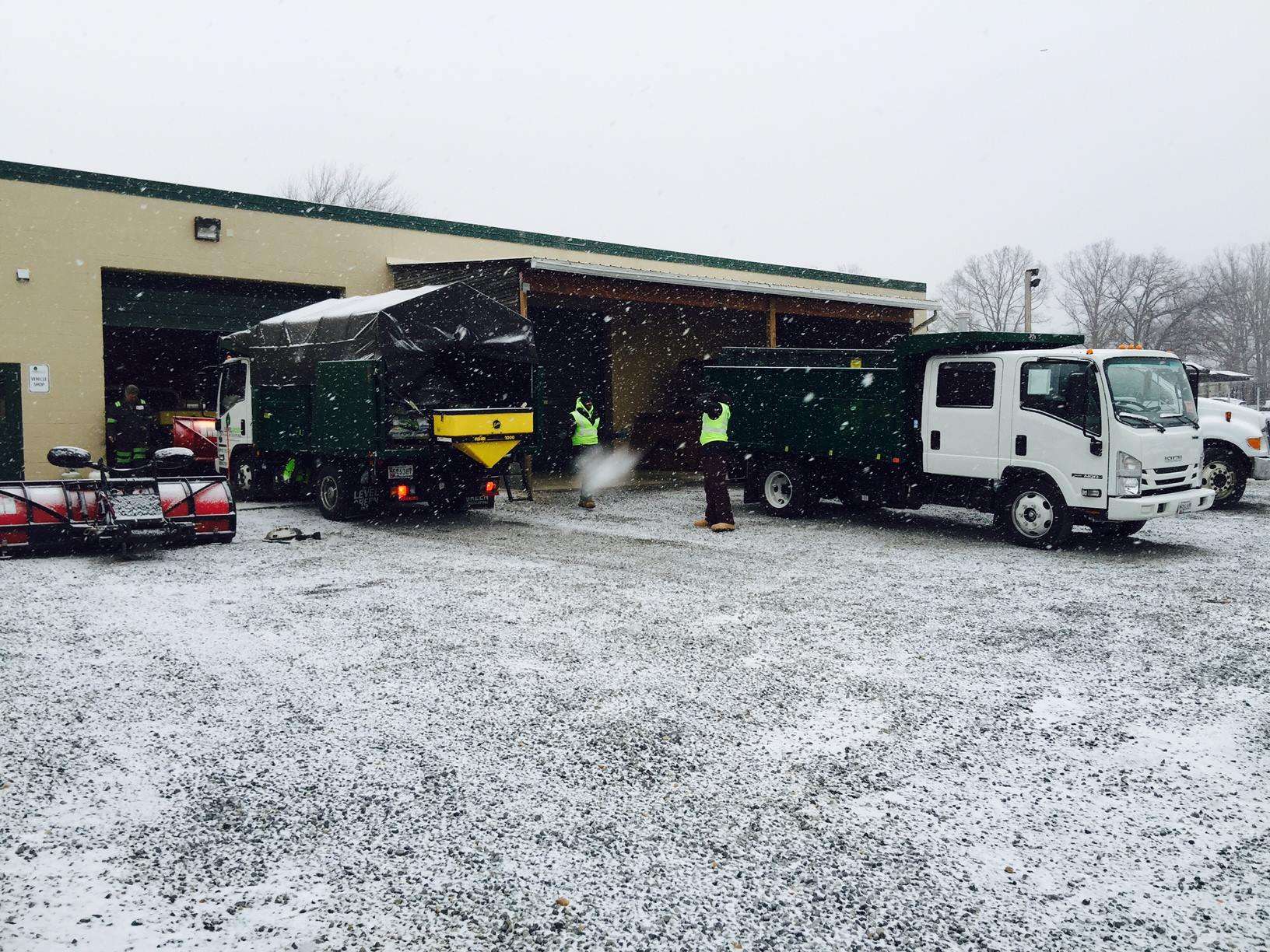 6 Tips for Choosing a Commercial Snow Removal Company for Your Washington  DC Property