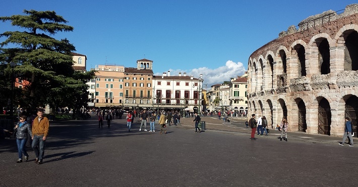 teach english abroad in italy