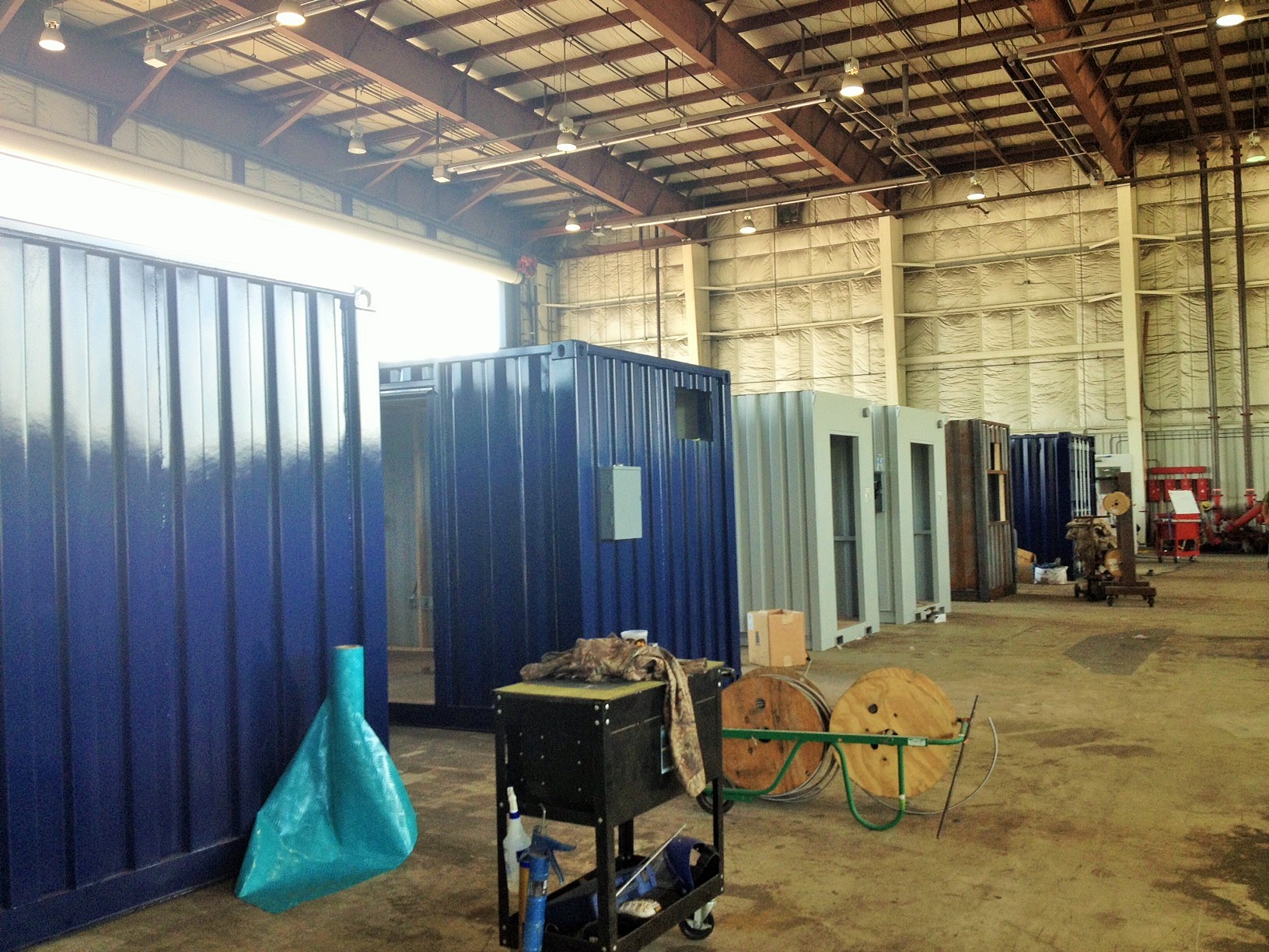 5 Tools Every Shipping Container Modification Company Should Be Using