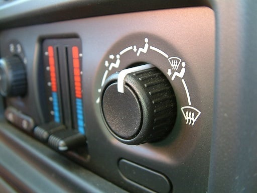 Your Rear Car Defroster: How Does It Work and How Can You Repair It?