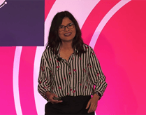 Photo of Aleyda Solis speaking