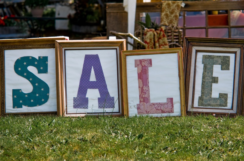 Must Have: Garage Sale Tips