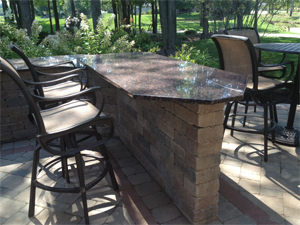 How To Plan Your Outdoor Bar Design, Outdoor Bar Table Top Ideas