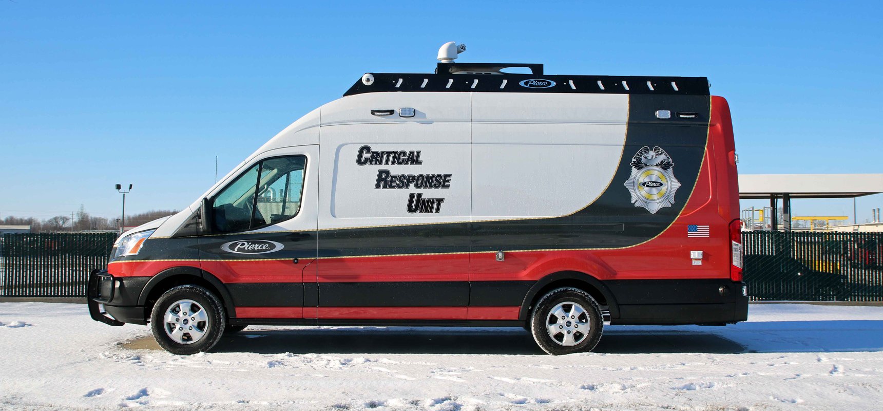 Pierce-Critical-Response-Unit-bannerPierce Manufacturing Critical Response Unit (CRU-22) parked in snow on-scene of an emergency.