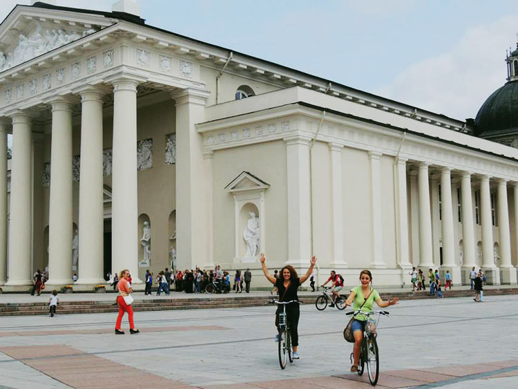 bike ride in vilnius