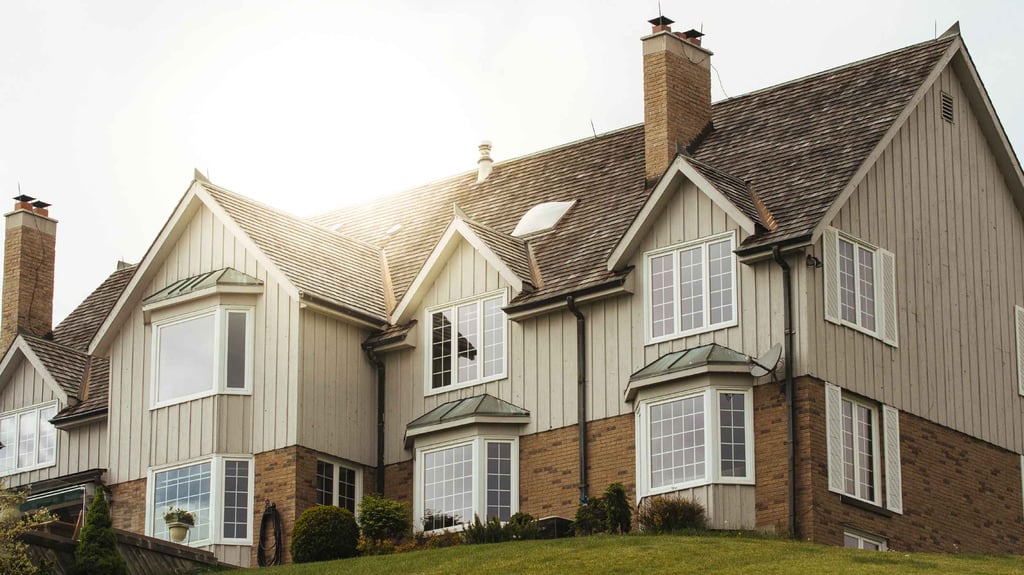 The Oak Ridges Moraine, an ecologically important geological landform, forms the backdrop of this 56-acre estate in south-central Ontario. The Oak Ridges Moraine, an ecologically important geological landform, forms the backdrop of this 56-acre estate in south-central Ontario.