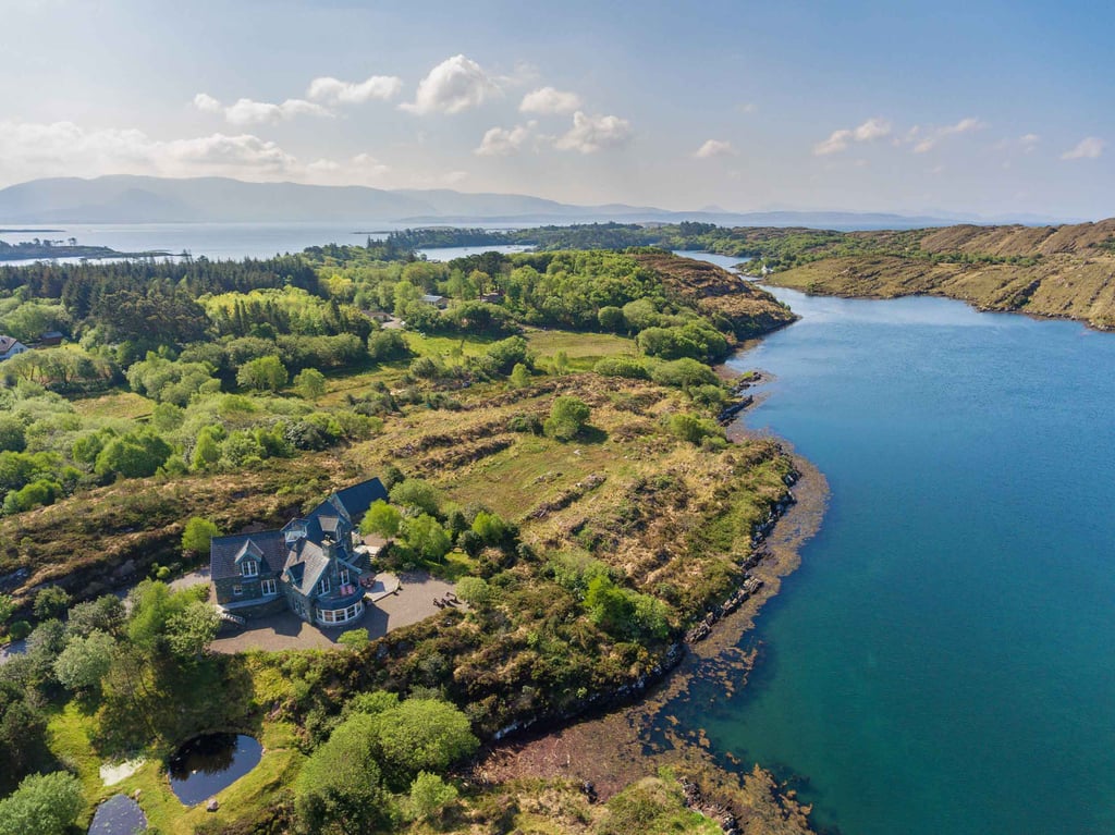 Drimna Lodge, an estate overlooking the Macgillycuddy's Reeks Mountains in County Kerry is a jewel on Ireland’s Wild Atlantic Way. Drimna Lodge, an estate overlooking the Macgillycuddy's Reeks Mountains in County Kerry is a jewel on Ireland’s Wild Atlantic Way.