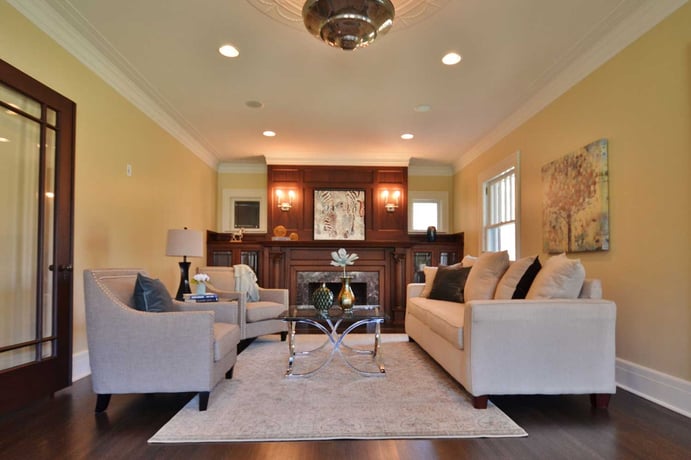 <b>Bloomfield Township, Michigan</b><br/><i>3 Bedrooms, 4,223 sq. ft.</i><br/>1914 Craftsman-style estate <b>Bloomfield Township, Michigan</b><br/><i>3 Bedrooms, 4,223 sq. ft.</i><br/>1914 Craftsman-style estate