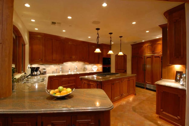 <b>Crystal Bay, Nevada</b><br/><i>5 Bedrooms, 6,573 sq. ft.</i><br/>Lakefront home with guest house and deep water pier <b>Crystal Bay, Nevada</b><br/><i>5 Bedrooms, 6,573 sq. ft.</i><br/>Lakefront home with guest house and deep water pier