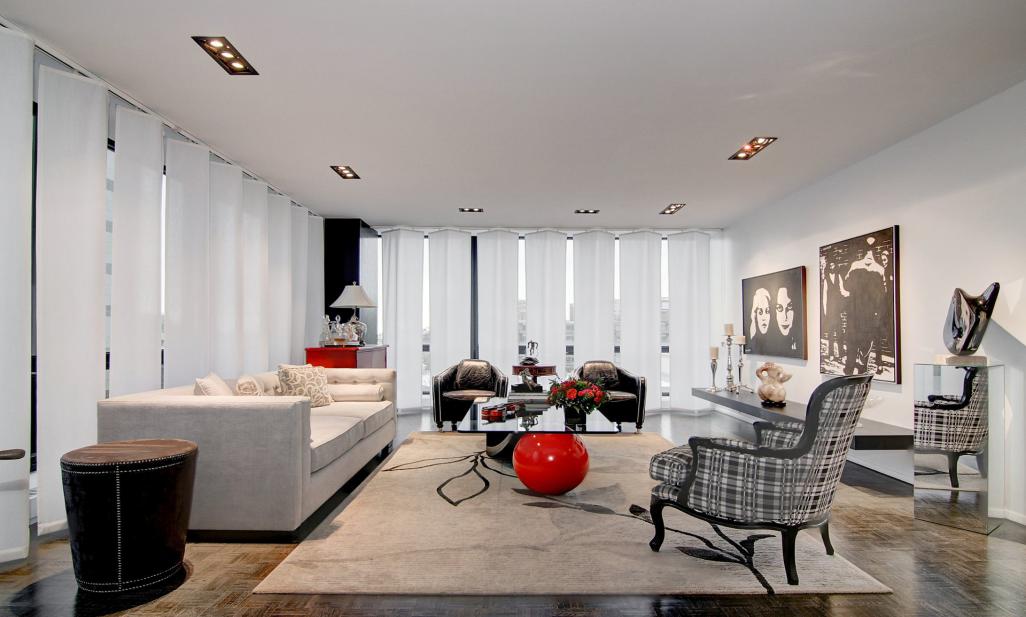 <b>Quebec, Canada</b><br/><i>2 Bedrooms, 1,605 sq. ft.</i><br/>Elegant renovated condo in Westmount Square <b>Quebec, Canada</b><br/><i>2 Bedrooms, 1,605 sq. ft.</i><br/>Elegant renovated condo in Westmount Square
