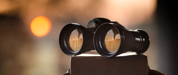 banner-binoculars